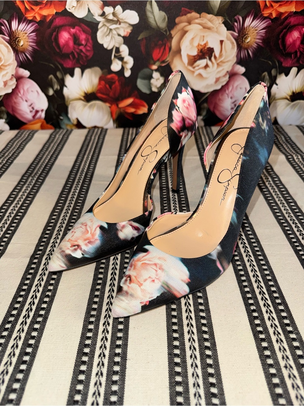 Jessica Simpson Black Floral Pointed-Toe Stiletto Pumps, 7.5, Like New